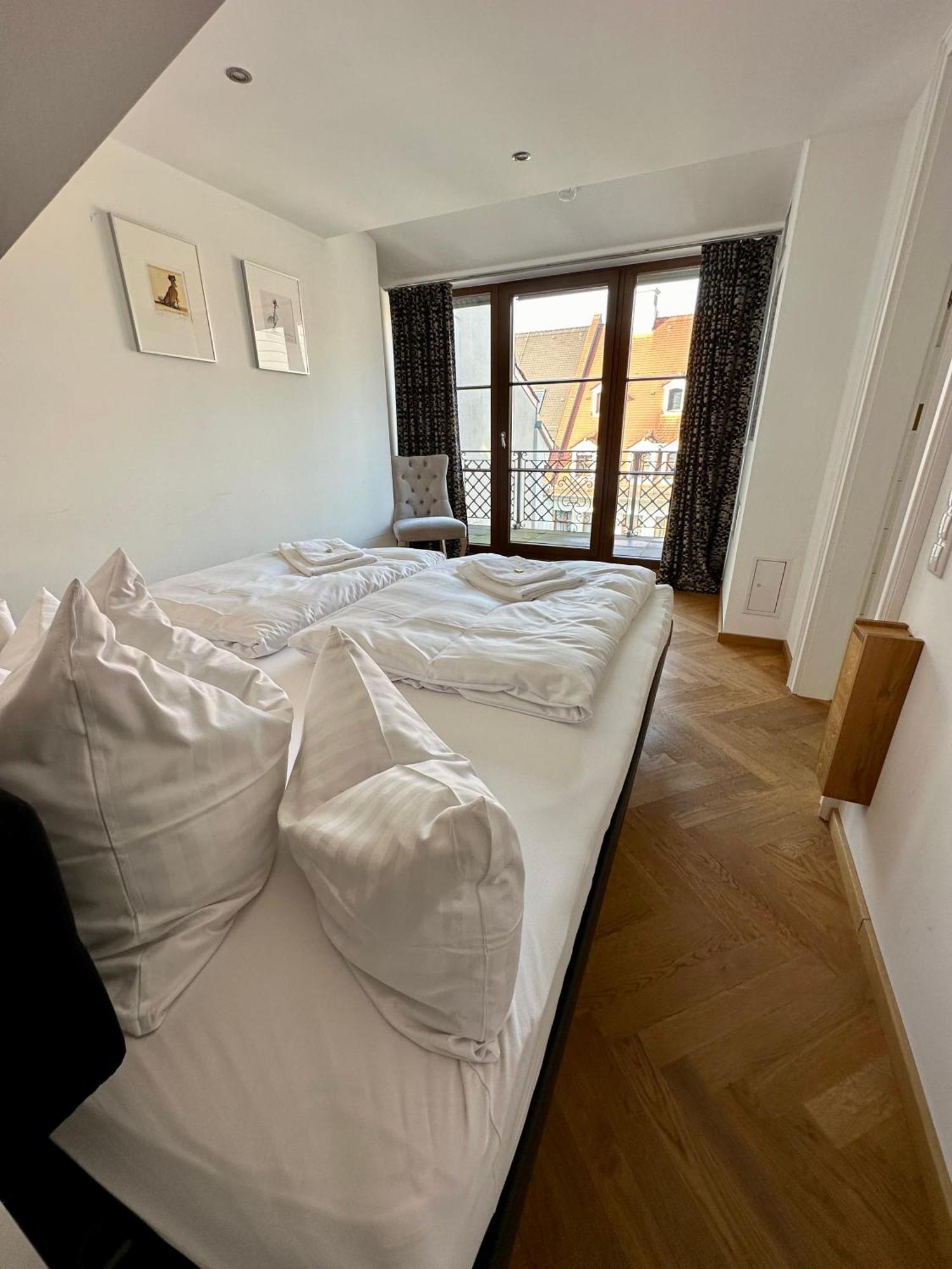 Luxus Suite Mit Einmaligem Blick Auf Die Frauenkirche دريسدن المظهر الخارجي الصورة