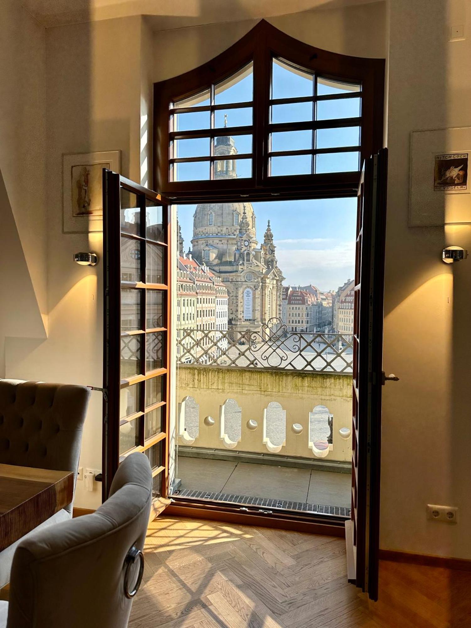 Luxus Suite Mit Einmaligem Blick Auf Die Frauenkirche دريسدن المظهر الخارجي الصورة